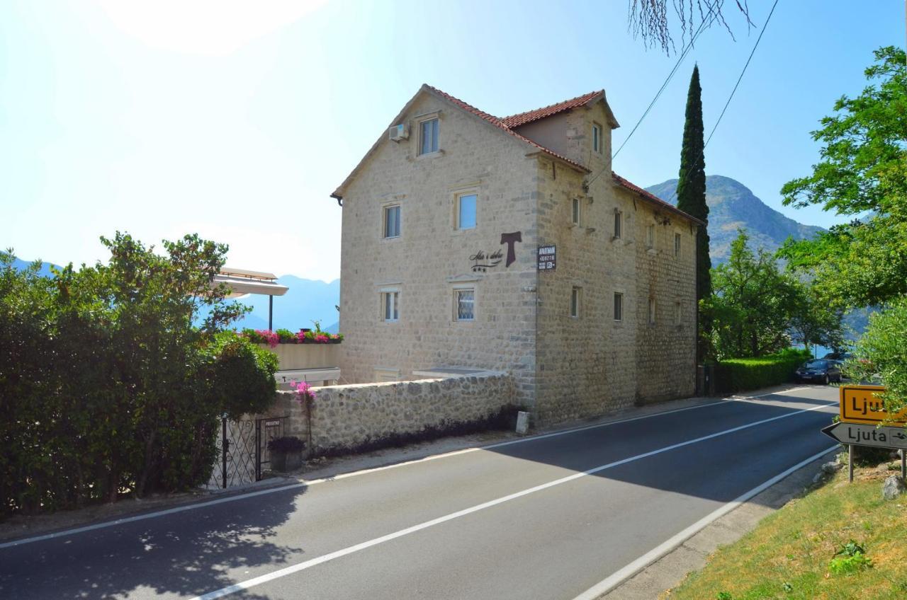 Tau Mir I Dobro Daire Kotor Dış mekan fotoğraf